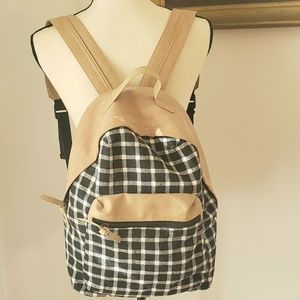 5/$30 🍭 Twig & Arrow Plaid Check Backpack
